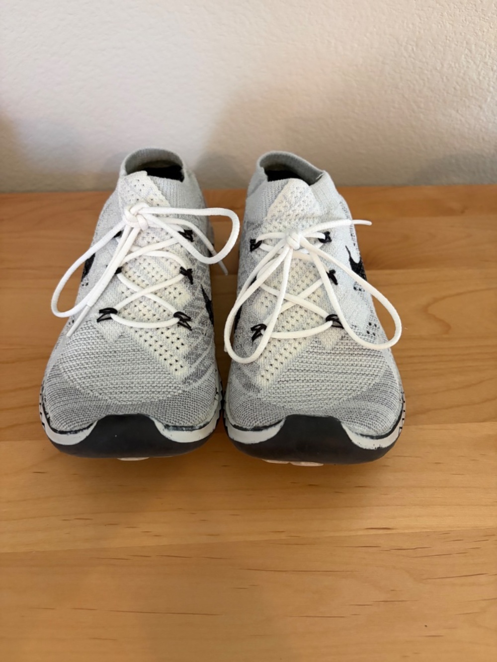 Nike Run Free - Picture 2 of 5
